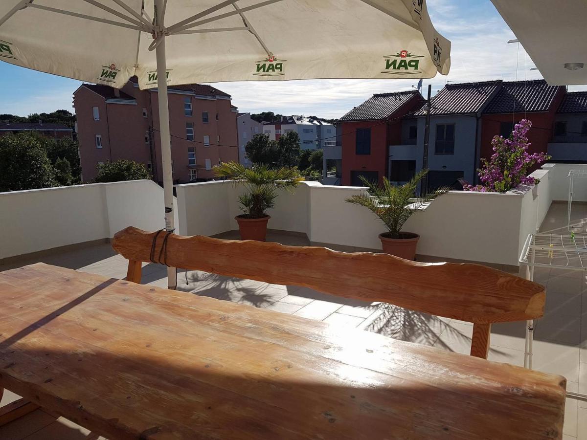 Apartmani Slavica Biograd Na Moru Esterno foto