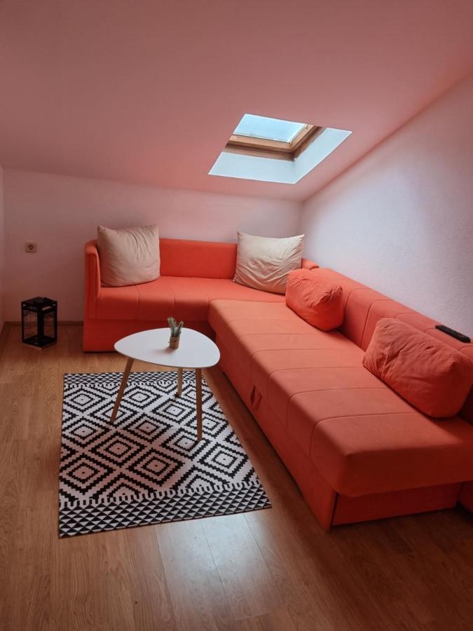 Apartmani Slavica Biograd Na Moru Esterno foto